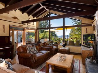 315 Bayview Rd, Lions Bay, BC V0N2E0