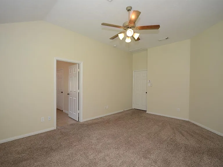 23207 Dewflower Dr — Photo 29