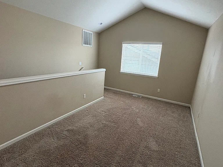 17204 NW Trillium St — Photo 17