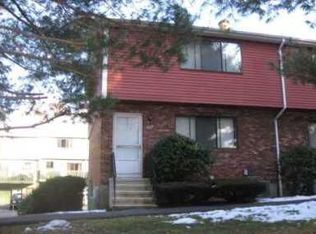 627 Churchill Dr, Newington, CT 06111