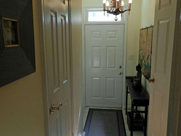 3rd image of 4067 Norbeck Square Dr