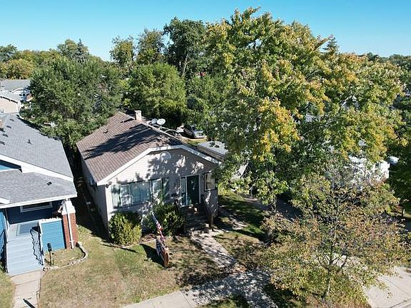 2nd image of 719 Spruce St