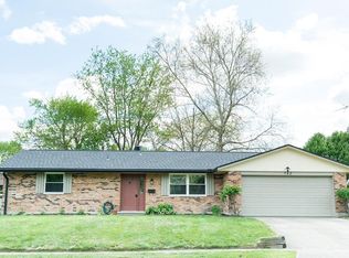 782 Greenview Dr, Tipp City, OH 45371