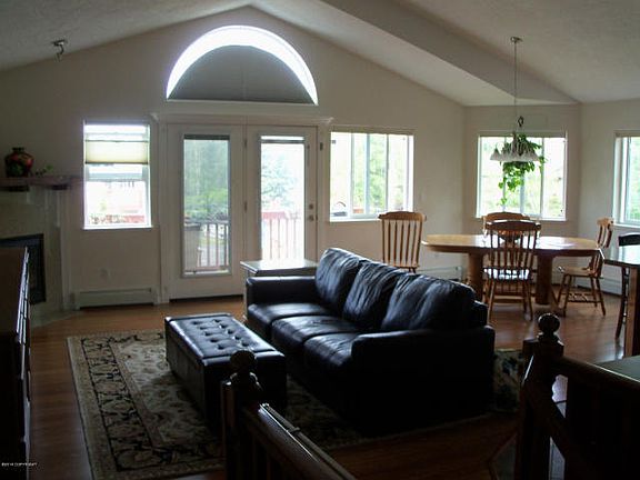 3rd image of 11195 Aberdeen Cir