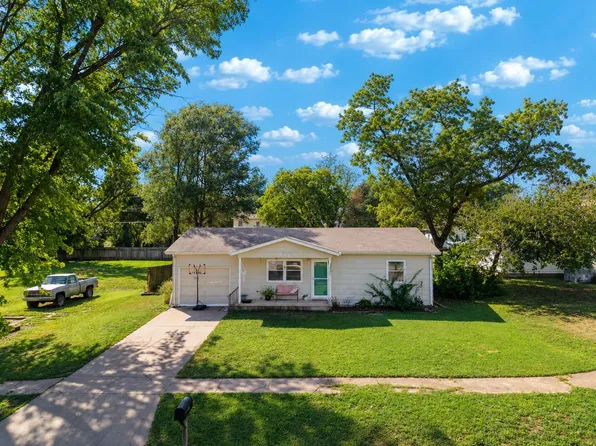 618 N Blaine St, Wellington, KS 67152