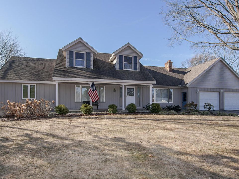 1st image of 1585 Bayview Dr