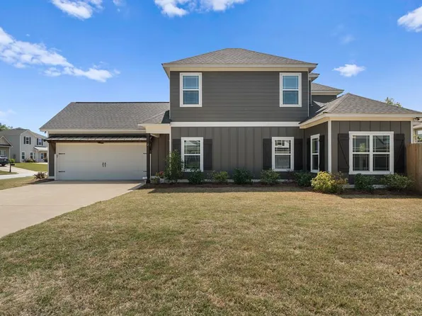 2 Vineyard Dr, Phenix City, AL 36869