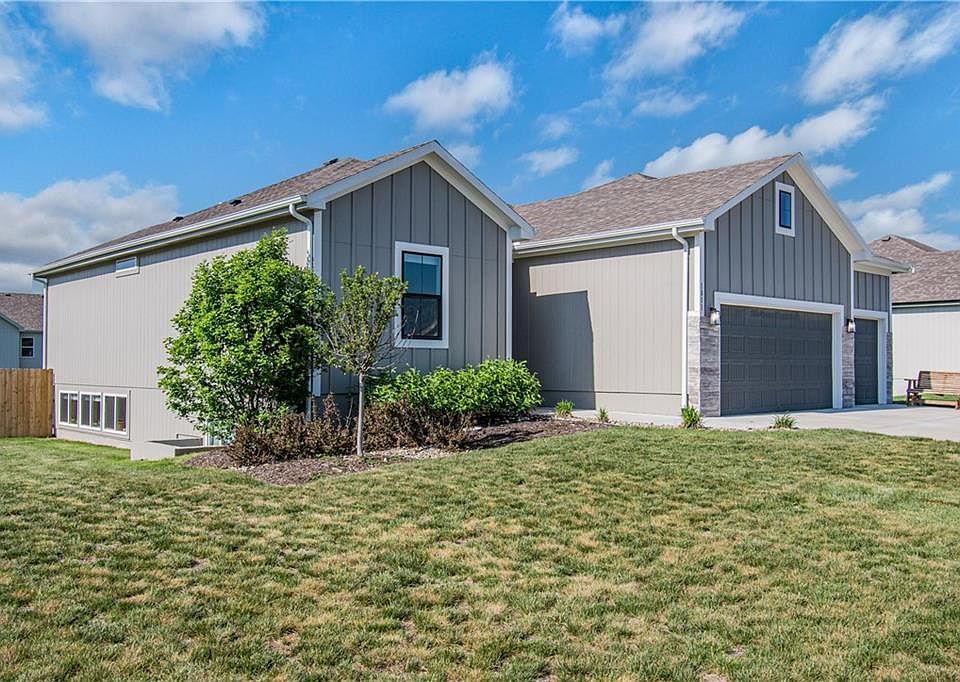 1811 Foxtail Dr, Pleasant Hill, MO 64080 Zillow