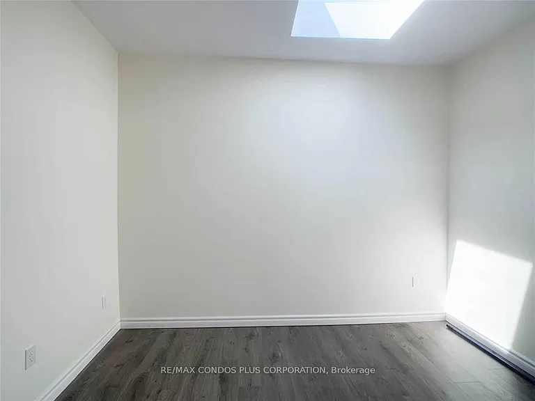 721 Danforth Ave #2A — Photo 8