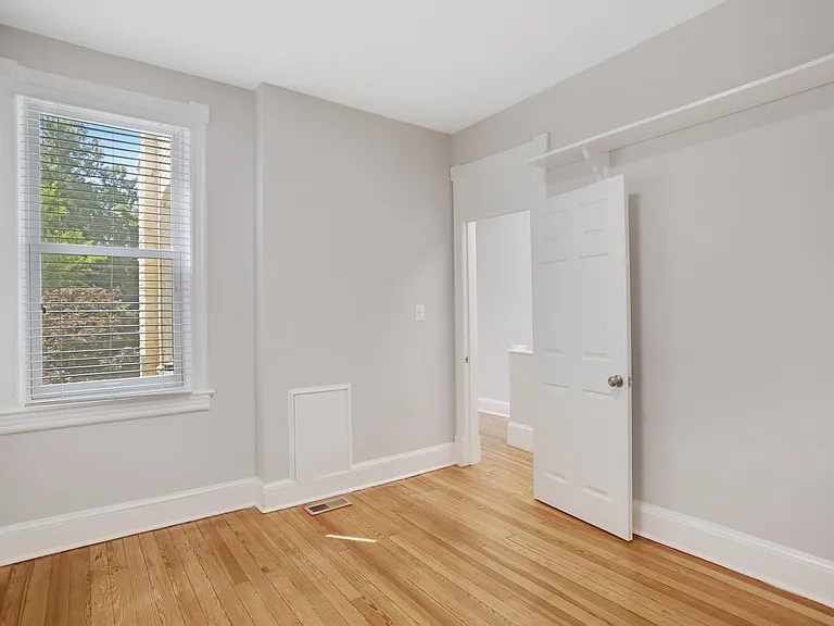 1373 N Carolina Ave NE — Photo 31