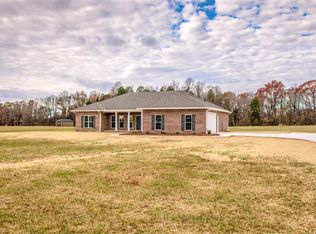 414 Longview Rd, Statesville, NC 28625