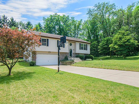 2nd image of 24490 Burr Oak Dr