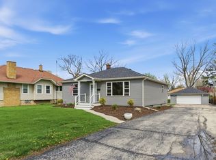 1520 Hosmer St, Joliet, IL 60435