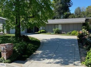 24356 Crestlawn St, Woodland Hills, CA 91367
