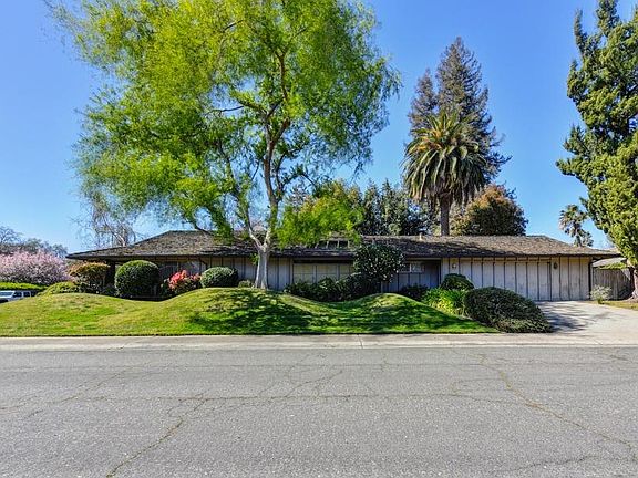 5th image of 3951 Crondall Dr