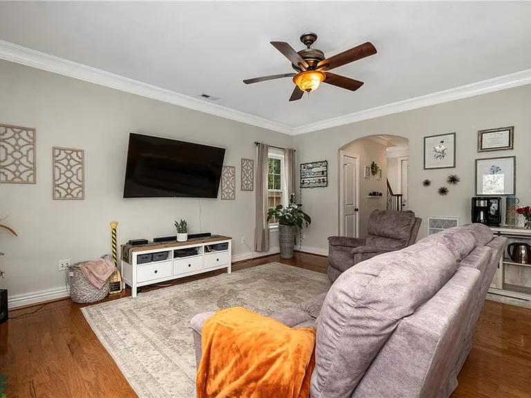 214 Doyle Way — Photo 23
