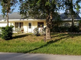 8013 SE Woodland Rd, Hobe Sound, FL 33455