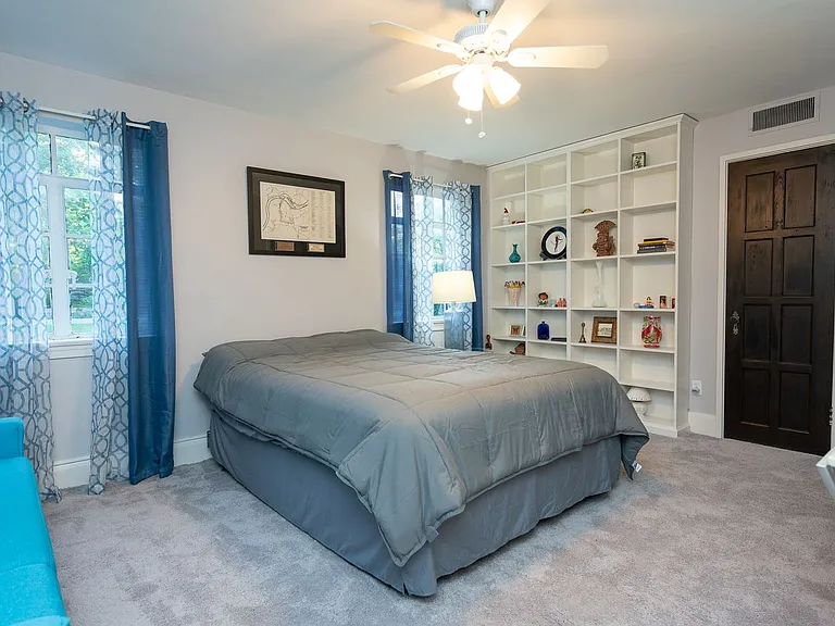 608 Highland Ave — Photo 17