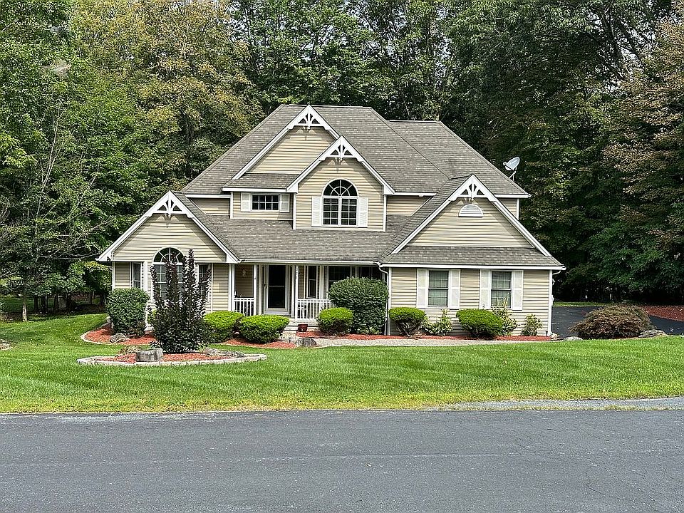 2nd image of 106 Buttermilk Heights Dr