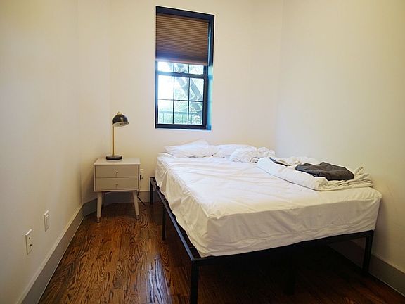 5th image of 274 Chauncey St #3C
