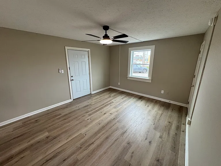 2401 Collis Ave #1 — Photo 8