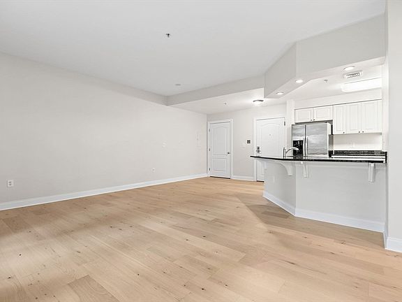 3rd image of 501 Commerce Dr Unit 2105