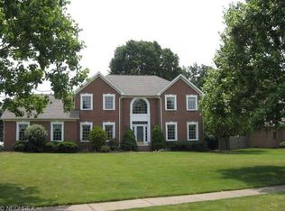 6902 Queensgate St NW, Canton, OH