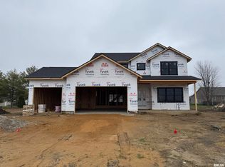 412 Manor Hill Dr, Chatham, IL 62629