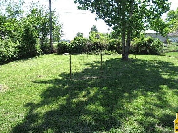 3rd image of 108 Crescent Dr