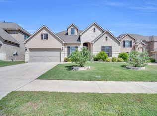 2622 Maple Leaf Dr, Midlothian, TX 76065