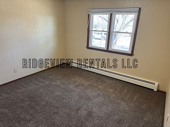 4th image of 636 11th Ave SW APT 2
