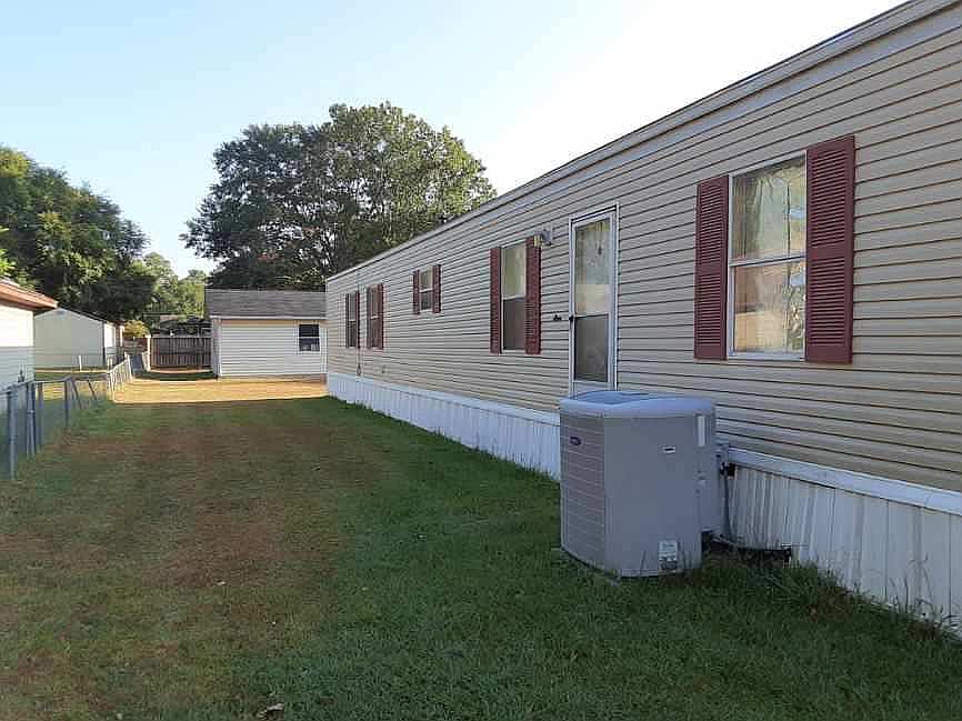 1st image of 21833 Southpark St