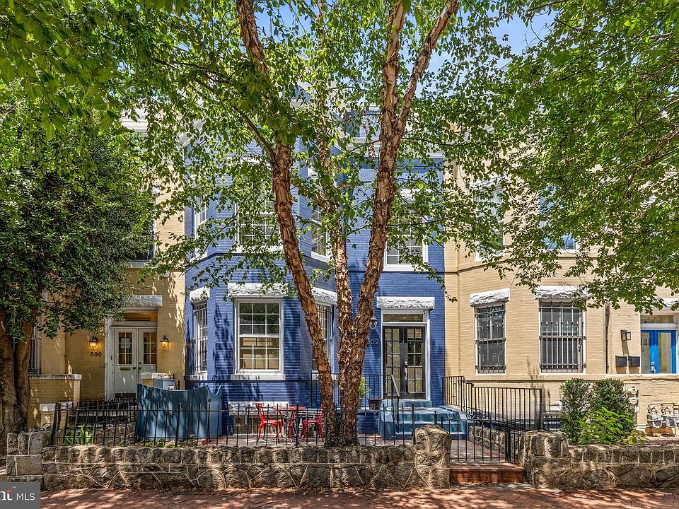 1st image of 502 G St NE