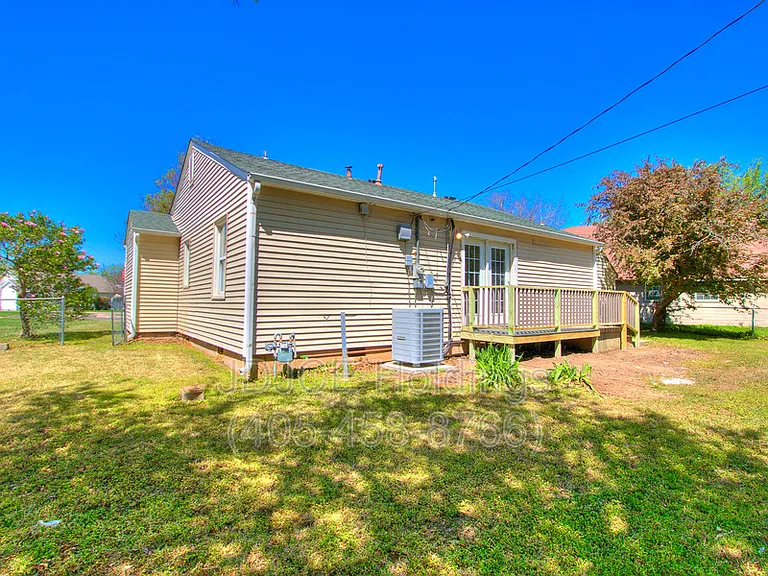 122 W Marshall Dr — Photo 24