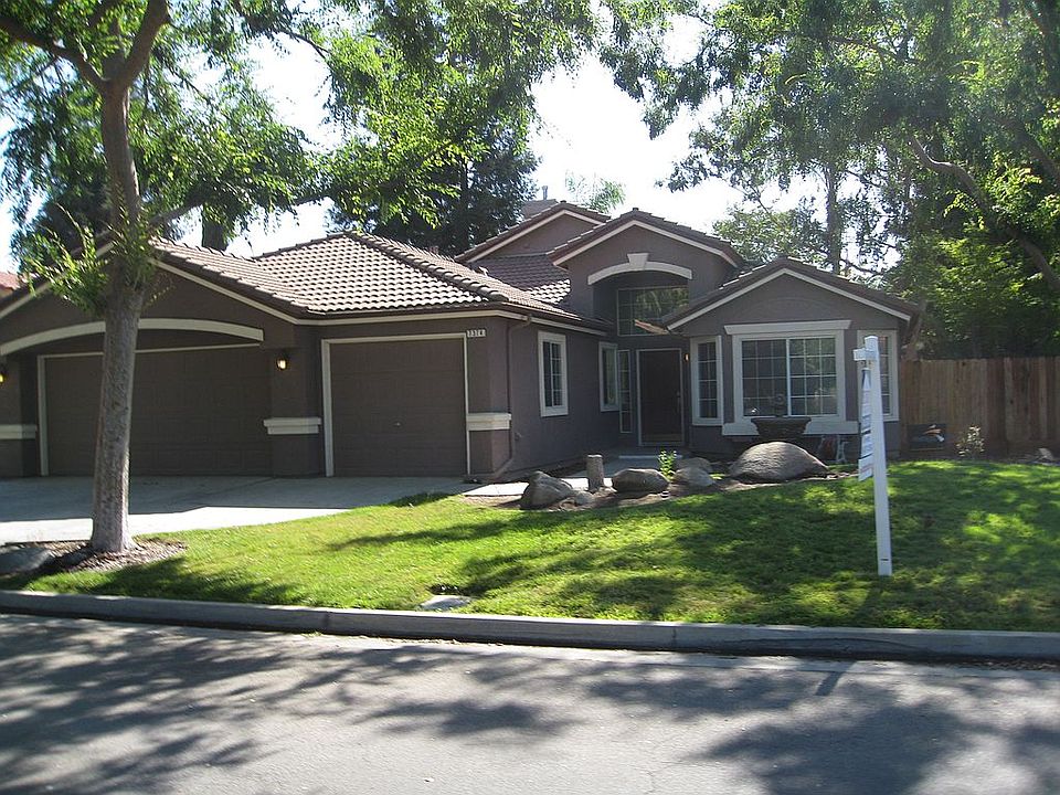 1st image of 7374 N Vista Ave