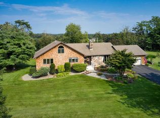 96 Dutchess Hill Rd, Poughkeepsie, NY 12601