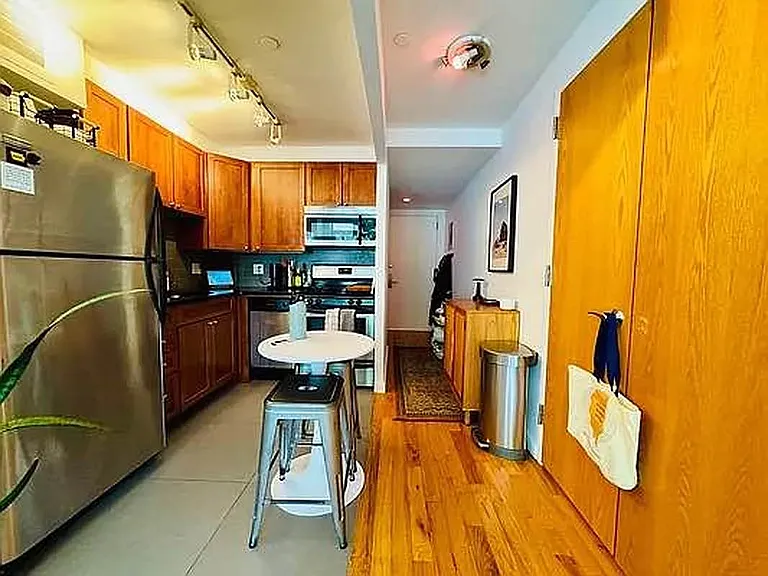 196 Stanton St #3A — Photo 6
