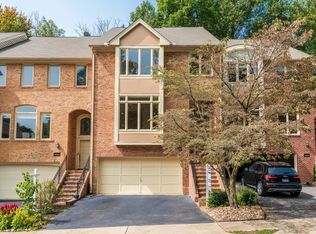 11509 Hemingway Dr, Reston, VA 20194