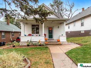 3015 Castelar St, Omaha, NE 68105