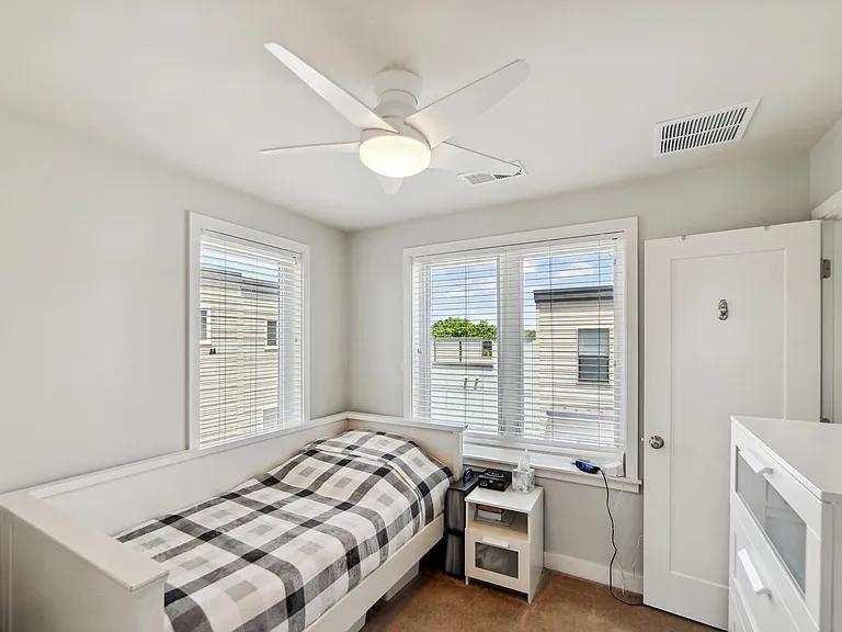 16223 Decker Pl #1 — Photo 30