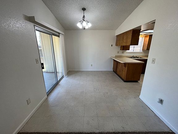 4th image of 244 E Prospect Ave