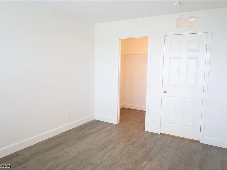 5469 Atrium Woods Ln — Photo 30