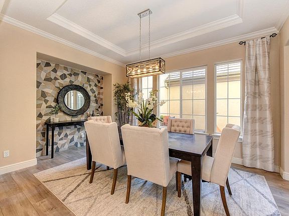 5th image of 307 Gannet Ct