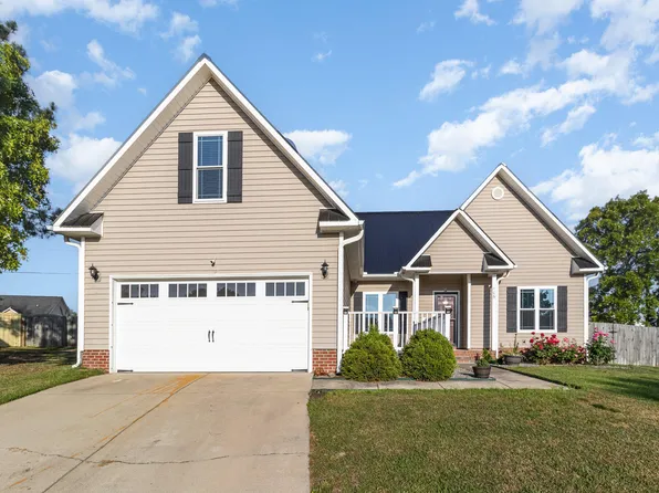 106 Claymore Ct, Broadway, NC 27505