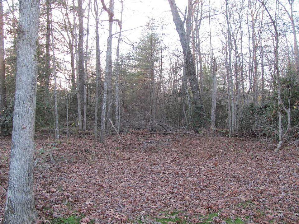 2nd image of 20 Scarborough Ct