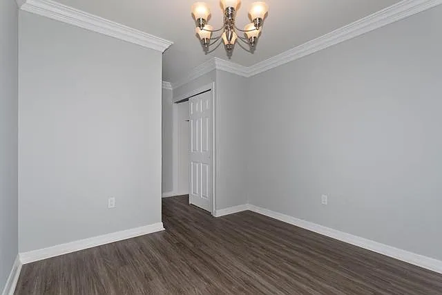 Fairfield Estates At Farmingdale Village — Photo 8