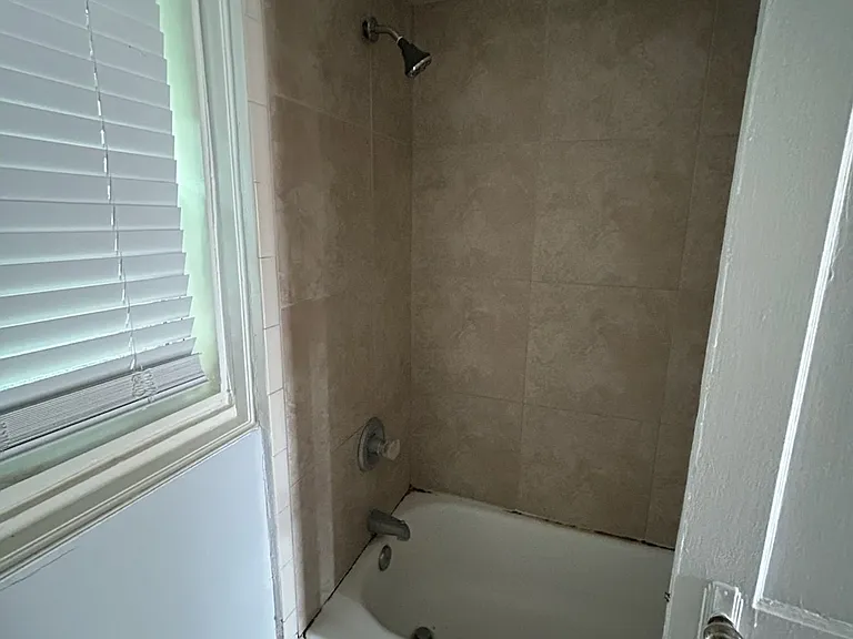 1517 Greenridge Rd #1 — Photo 6