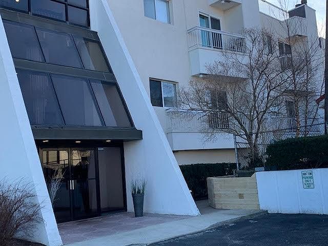 1st image of 170 Schofield St APT 2J