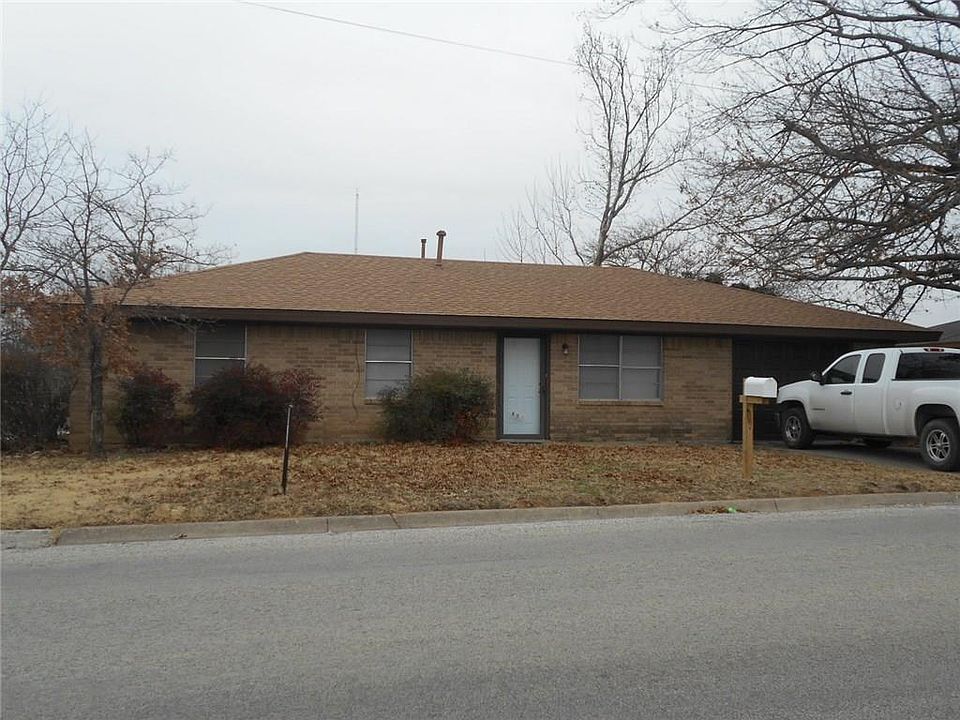 1st image of 401 Roach St