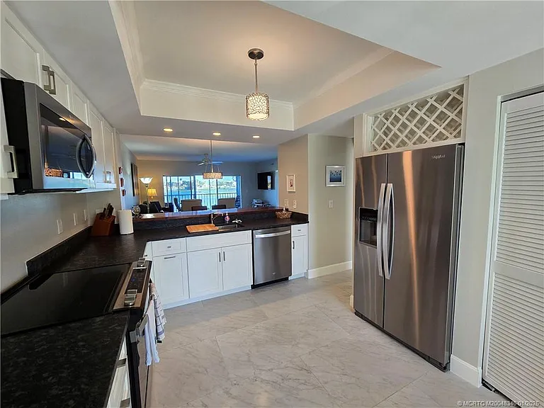 185 NE Edgewater Dr #5105 — Photo 4